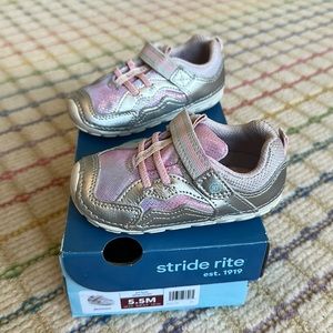 Stride rite sneakers.. worn once! 5.5